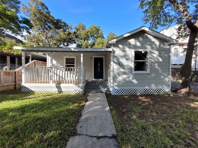 Building Photo - 4302 Dickson St Rental