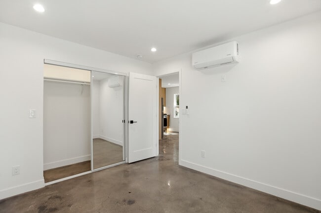 Bedroom - 7314 Fallbrook Ave