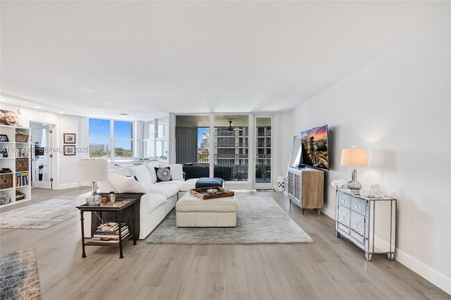 Photo - 1340 S Ocean Blvd Unit 403