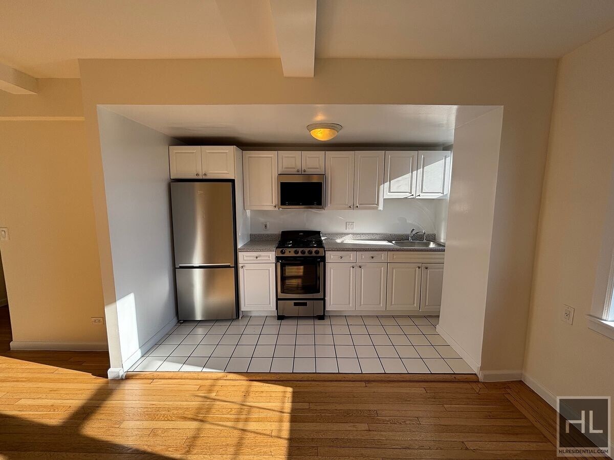 Photo - AMSTERDAM AVENUE Unit 14C