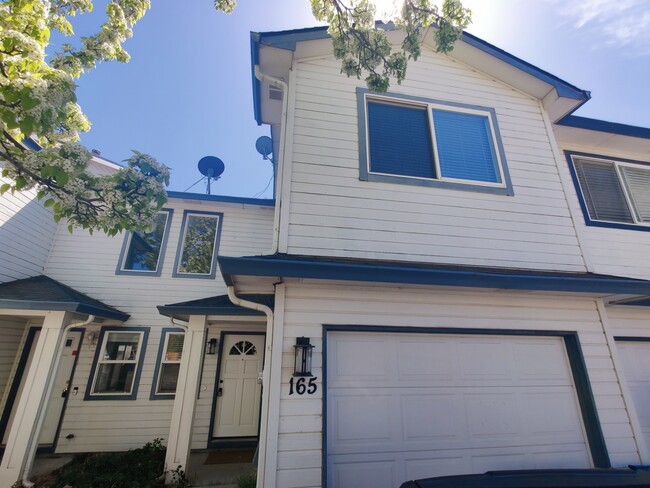 Photo - 165 Sagebrush Ave House