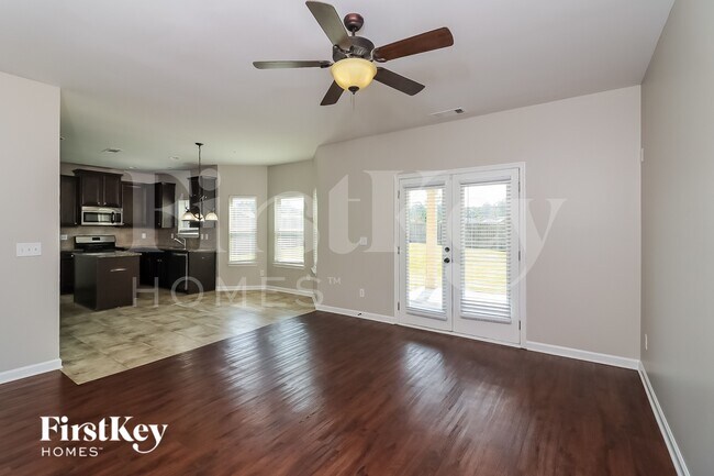 Photo - 919 Sublime Trail