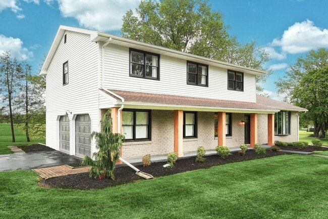 Photo - Beautiful Full Home in York