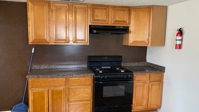 Photo - 912 Eighth St