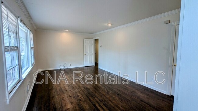 Photo - 294 Robin Ln SE