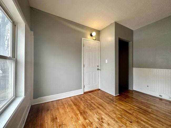 Building Photo - 318 N 27th Ave Unit #2