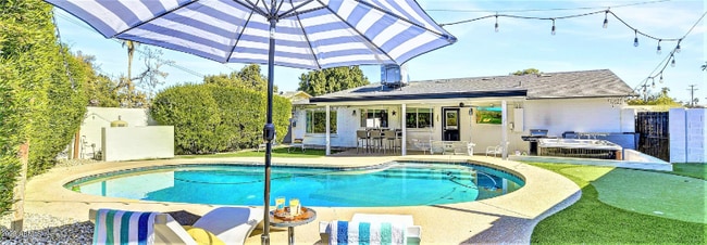 Photo - 1446 N McAllister Ave