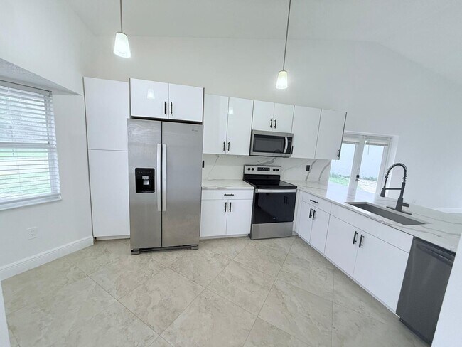 Photo - 34 Paxford Ln