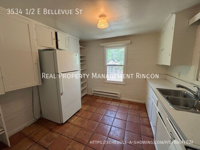 Photo - 3534 1/2 E Bellevue St-