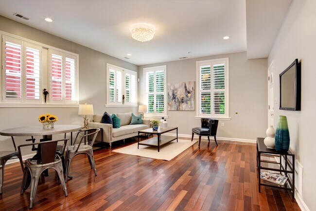 Photo - 1907 11th St NW