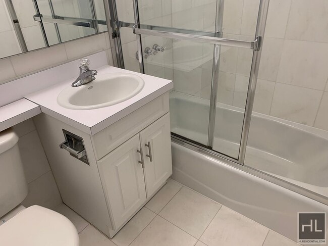 Photo - 8TH AVENUE Unit 19N