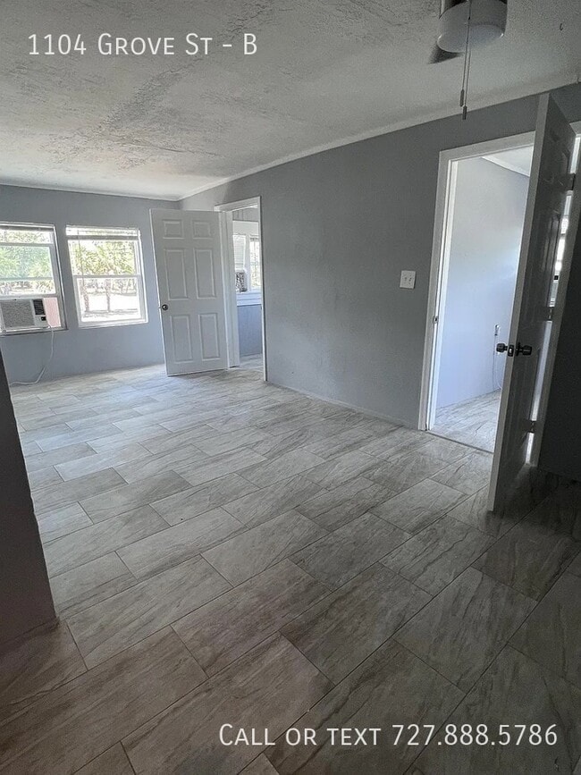 Photo - 1104 Grove St Unit B