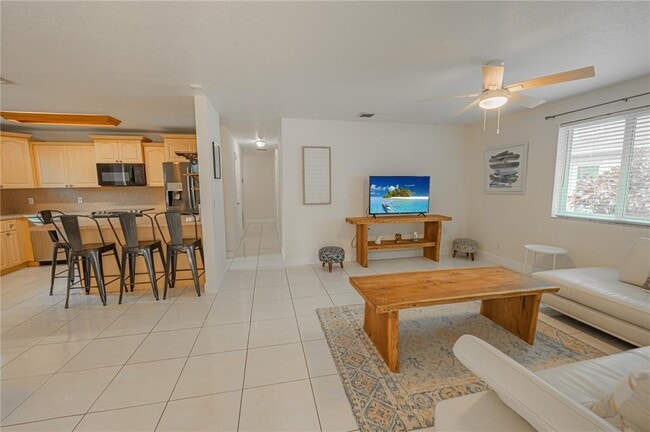 Photo - 2419 Washington St