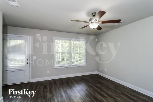 Photo - 6690 Sawnee Way