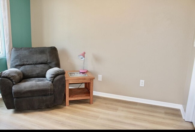 Photo - 2501 E Porter Ave