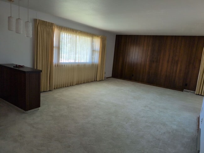 Photo - $250 off First Months Rent- Beautiful Coun...