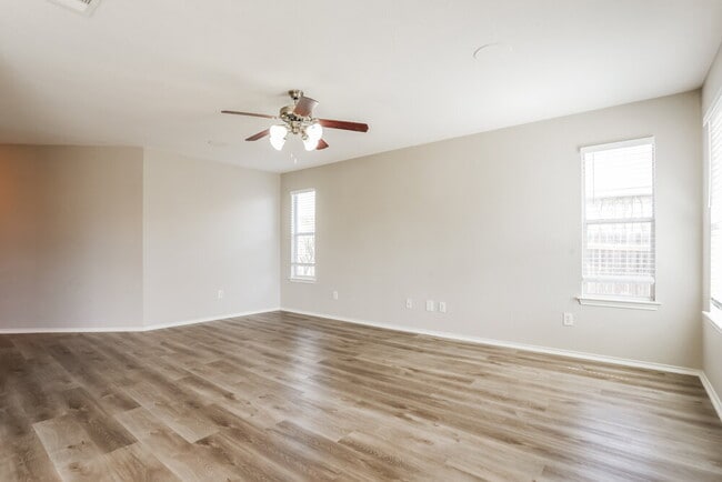 Photo - 105 Altamont St