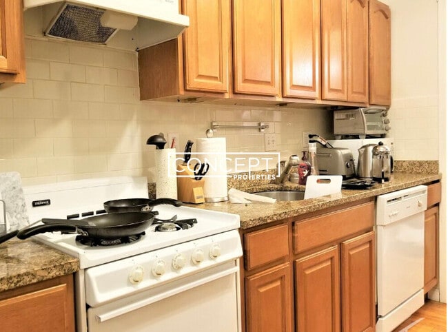 Photo - 45 Bay State Rd Unit 1B