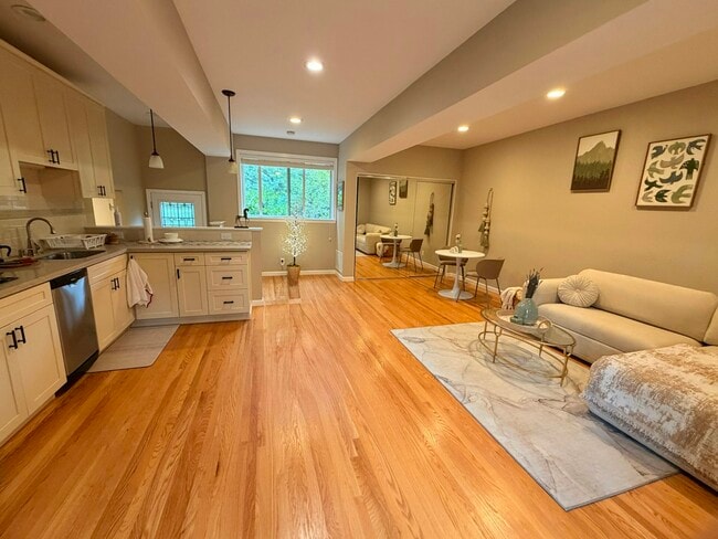 Photo - 760 La Mesa Dr