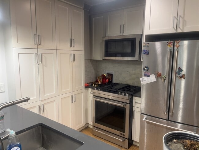 Building Photo - 30 Polk St Unit 401