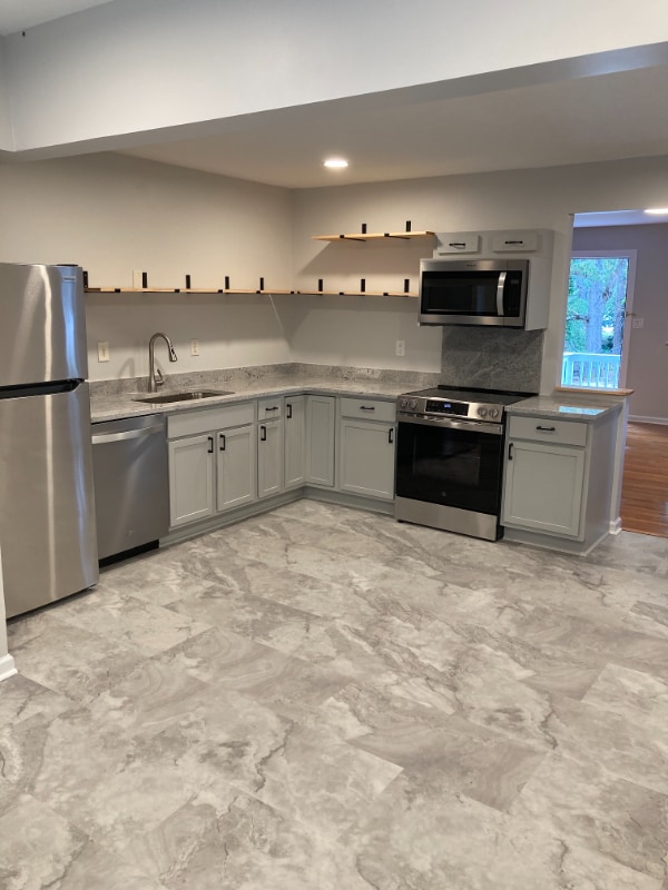 Photo - 1505 Woodland Rd