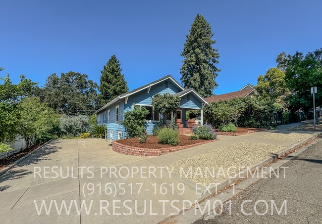 Building Photo - Charming Home in Auburn Coming Soon!