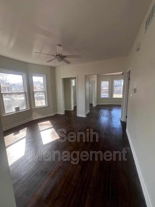 Photo - 2972 Field St