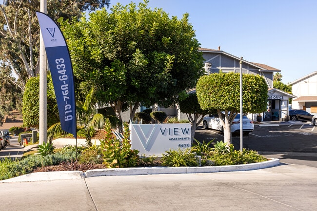 Building Photo - View Apartments