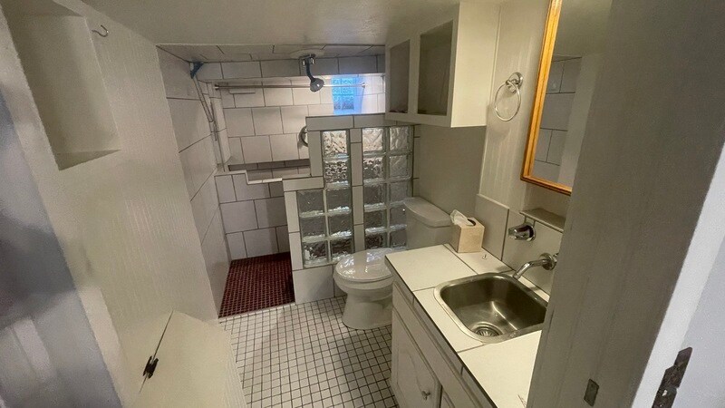 Photo - 2342 E 13th St Unit C