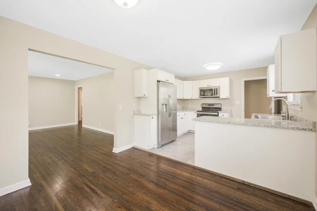 Photo - 605 Durrett Dr