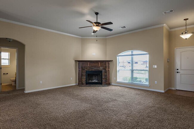 4701 Apatite Bluff Dr