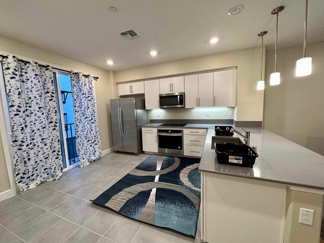 Photo - 29800 Mission Blvd