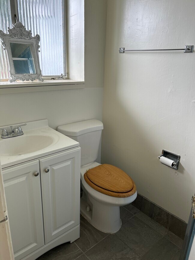 Photo - 5258 Winifred Dr