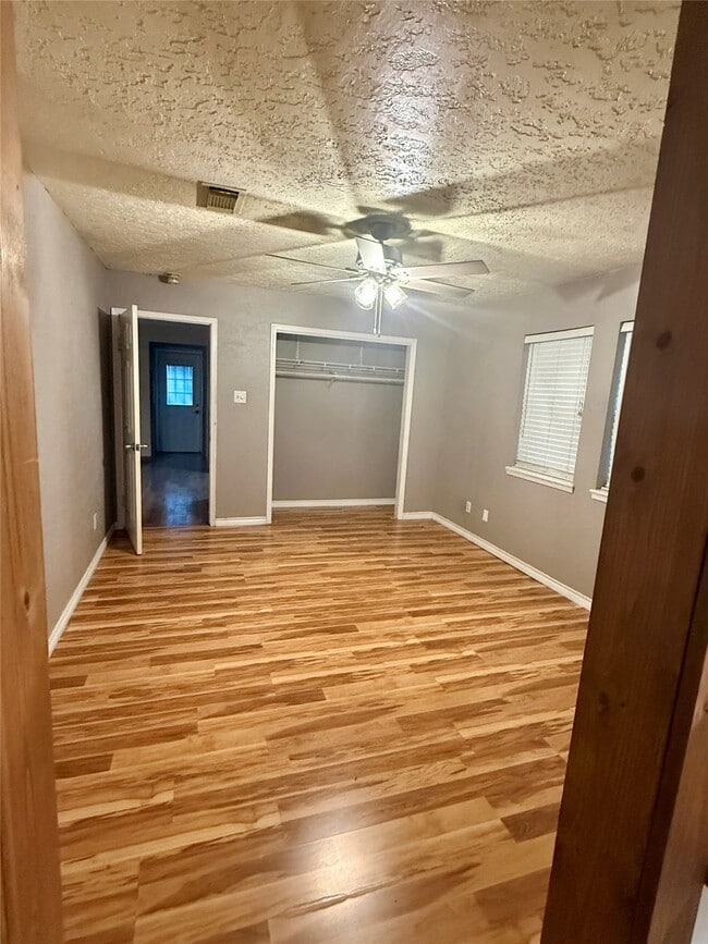 Photo - 11731 Bowie Dr