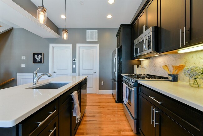 Photo - 5 Grimes St Unit 2