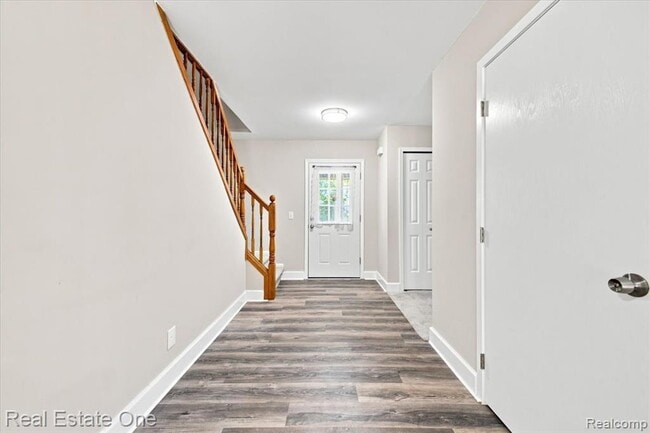 Photo - 2931 Wisconsin Rd