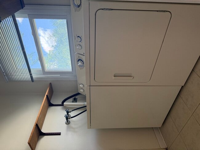 Photo - 1161 Parker Ln
