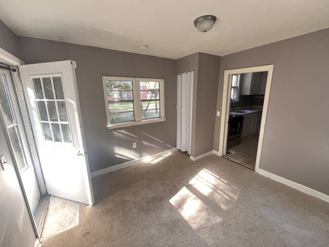 4902 Linden St Unit Main