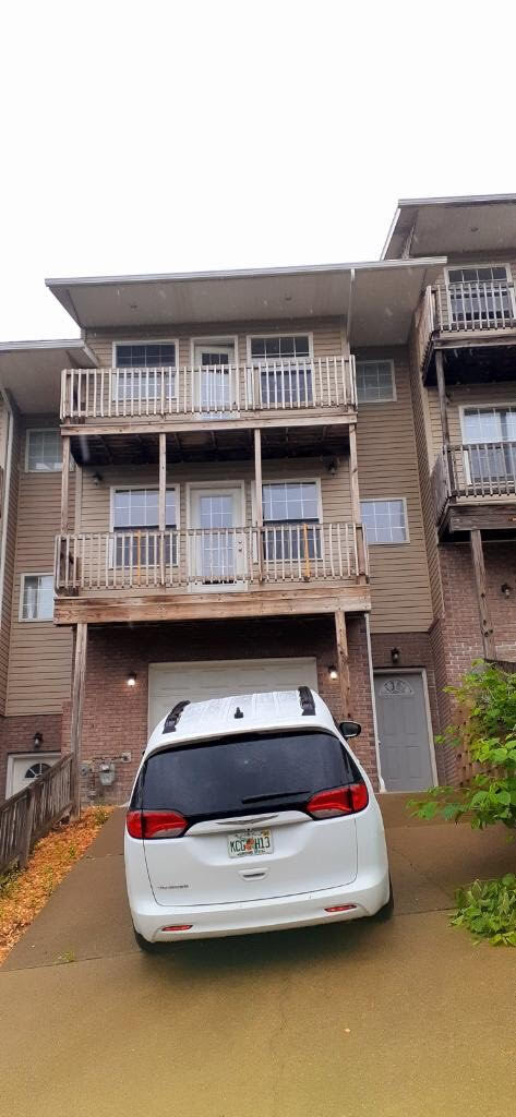 Photo - 1460 Bergamont St