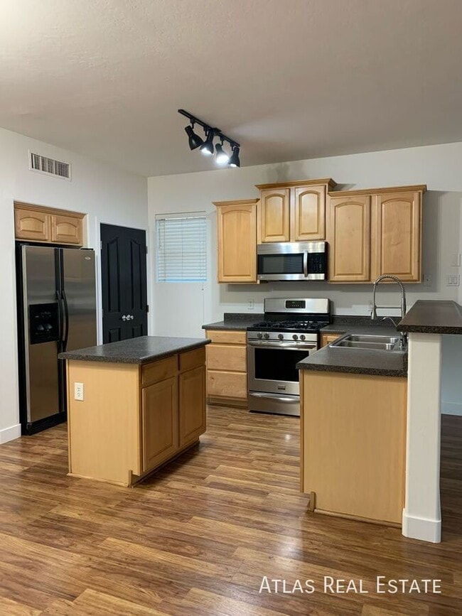 Photo - 4125 E Baylor Ln