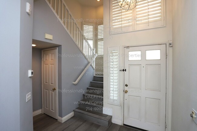 Photo - 3519 E Balmoral Dr