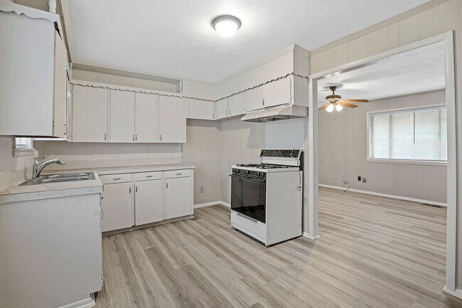 Photo - QUAINT 2 Bed, 1 Bath Home in Blue Ridge!!