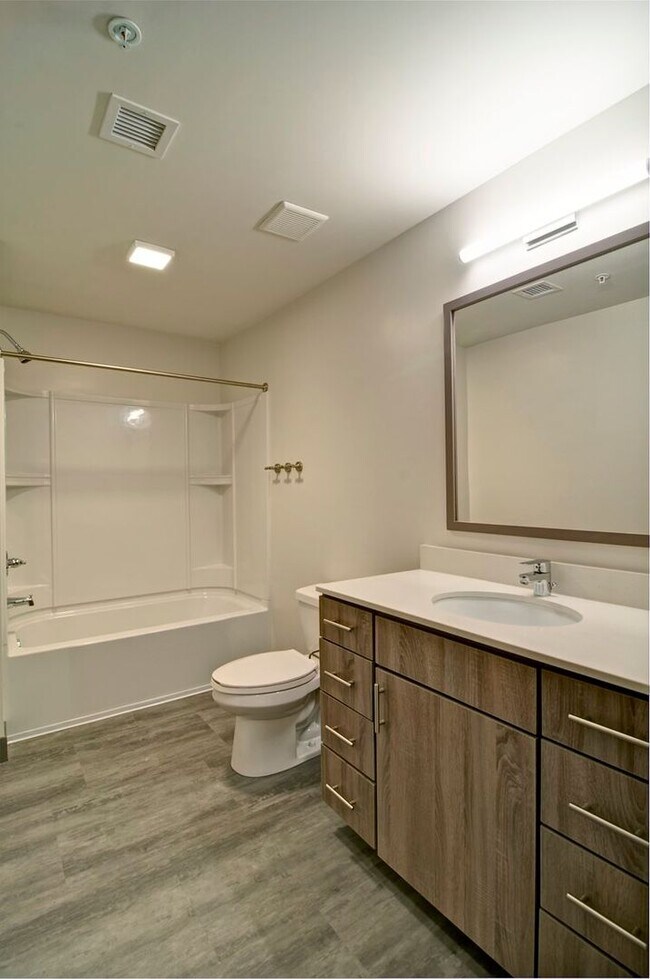 Photo - 10 North Apartments