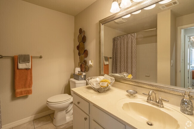 1BR, 1BA - 721SF