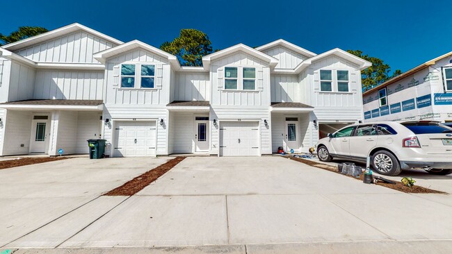 3 Bedroom 2.5 Bathroom Townhome w/garage i... - 3 Bedroom 2.5 Bathroom Townhome w/garage i...