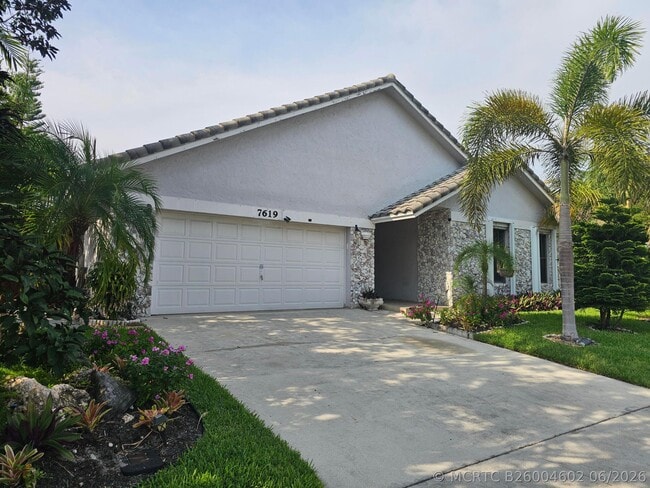 Building Photo - 7619 Silver Woods Ct