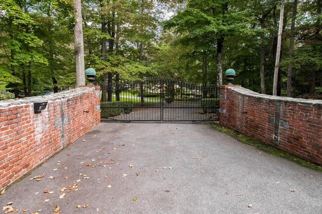 Photo - 367 Riversville Rd