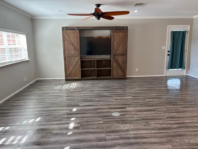 Photo - 1543 FM 1781