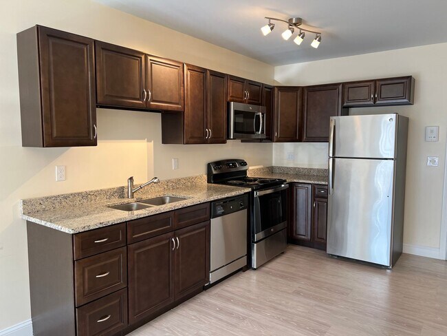 Residences at MacGregor Cut