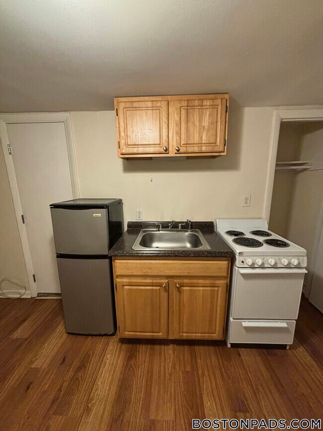 Photo - 53 S Huntington Ave Unidad B3